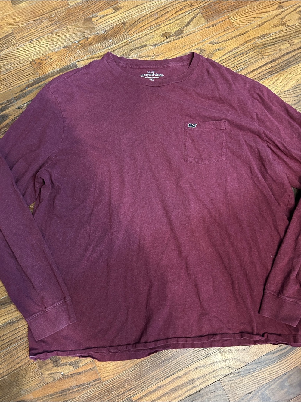Vineyard Vines Men's Long-Sleeve Pocket Tee in Burgundy
